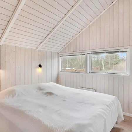 Spacious And Well-kept With And Sauna Near Oer