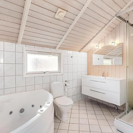 Spacious And Well-kept With And Sauna Near Oer
