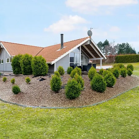 Spacious And Well-kept With And Sauna Near Oer 別荘 エーベルトフト